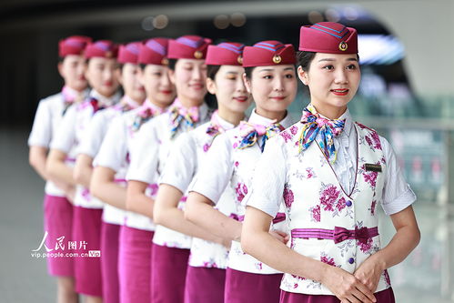 重慶高鐵乘務員服務禮儀培訓全面啟動，提升旅客出行體驗